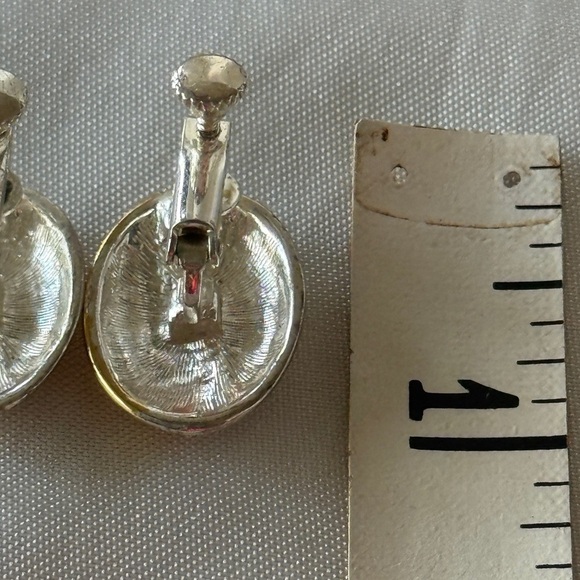 Vintage Two-Tone Gold & Silver Swirl Oval Screw Back Earrings - Picture 7 of 8